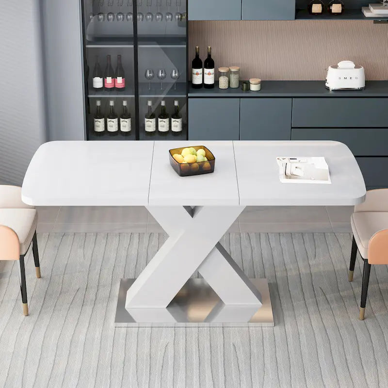 Stretchable Dining Table - N/A